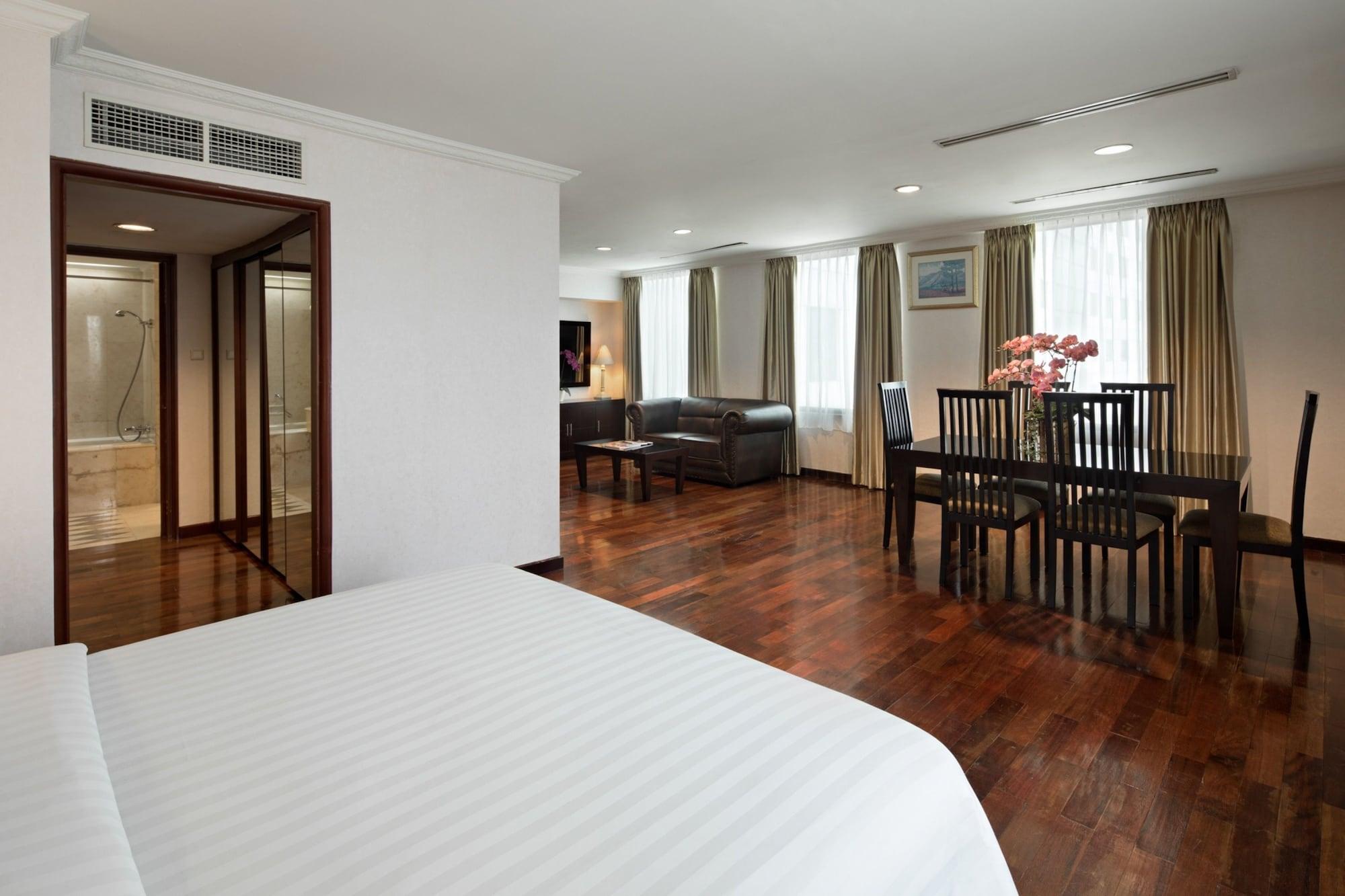 Golden Boutique Hotel Kemayoran Jakarta Exterior photo