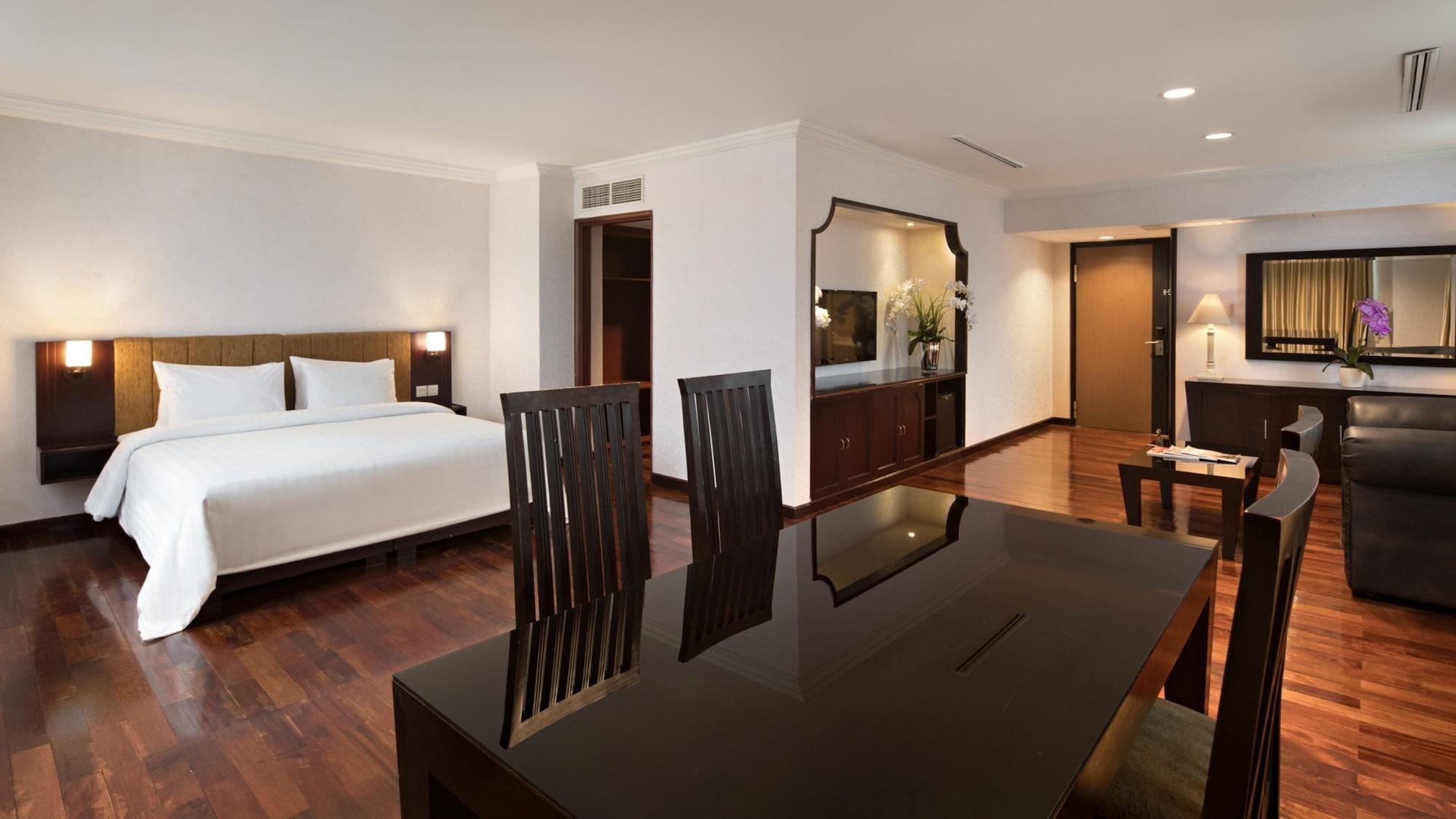 Golden Boutique Hotel Kemayoran Jakarta Exterior photo
