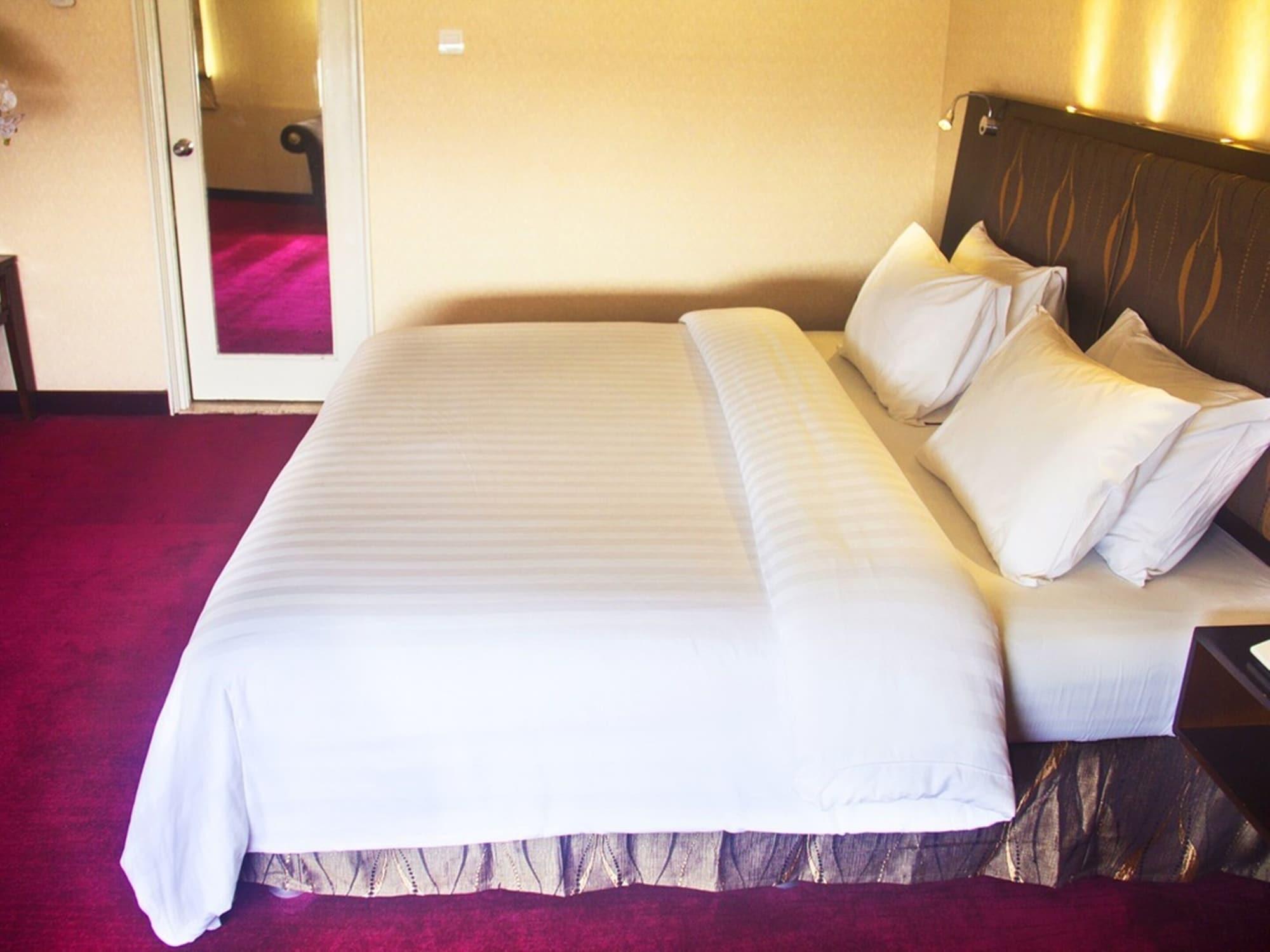 Golden Boutique Hotel Kemayoran Jakarta Exterior photo