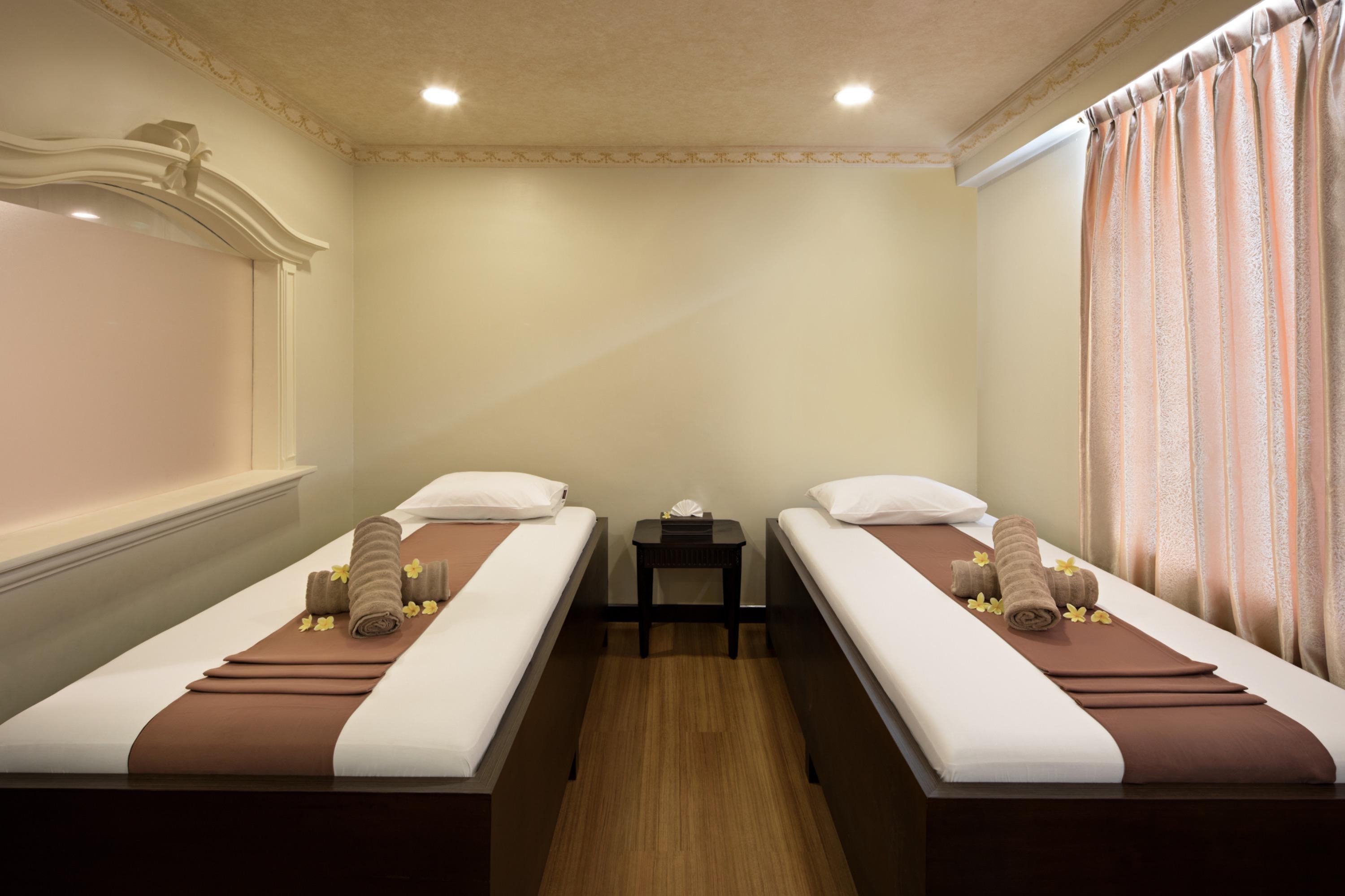 Golden Boutique Hotel Kemayoran Jakarta Exterior photo