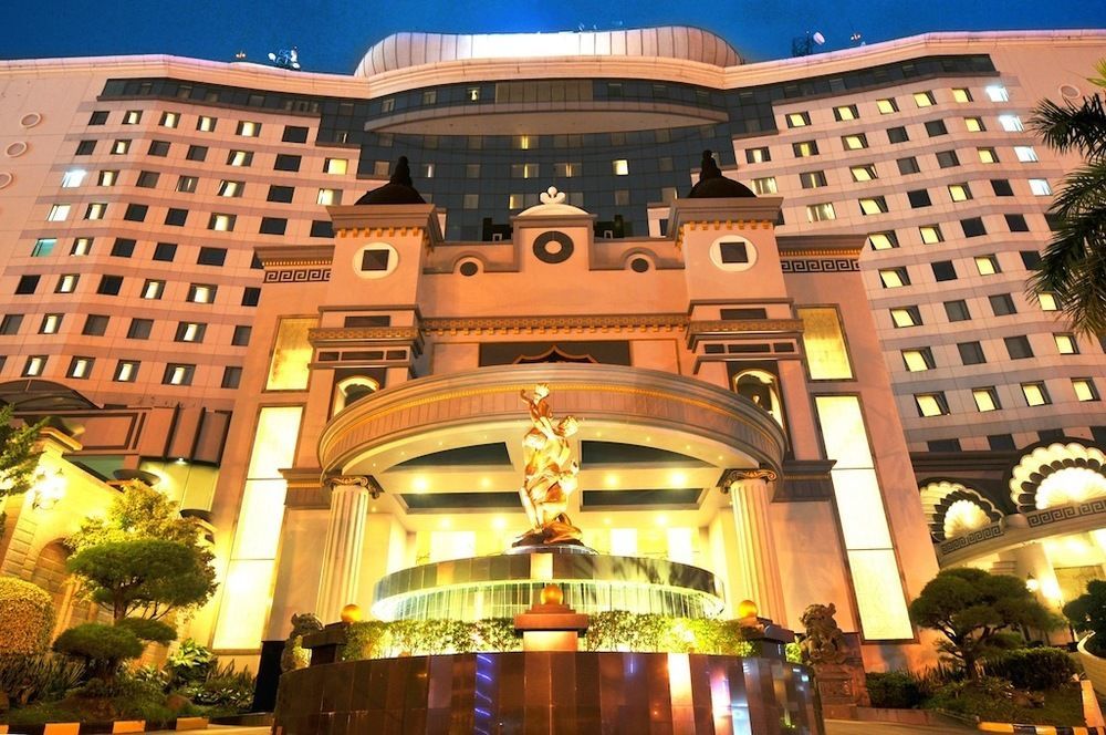 Golden Boutique Hotel Kemayoran Jakarta Exterior photo