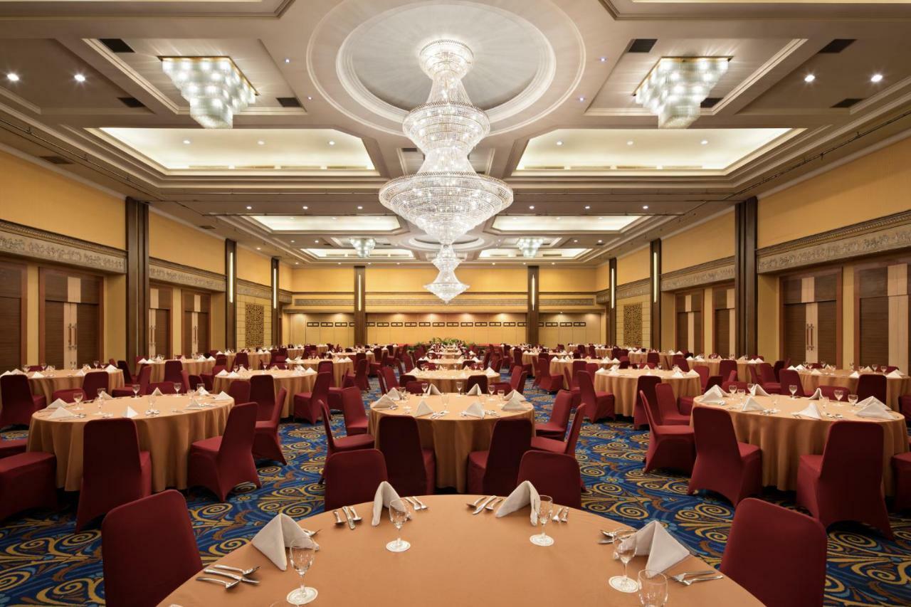 Golden Boutique Hotel Kemayoran Jakarta Exterior photo